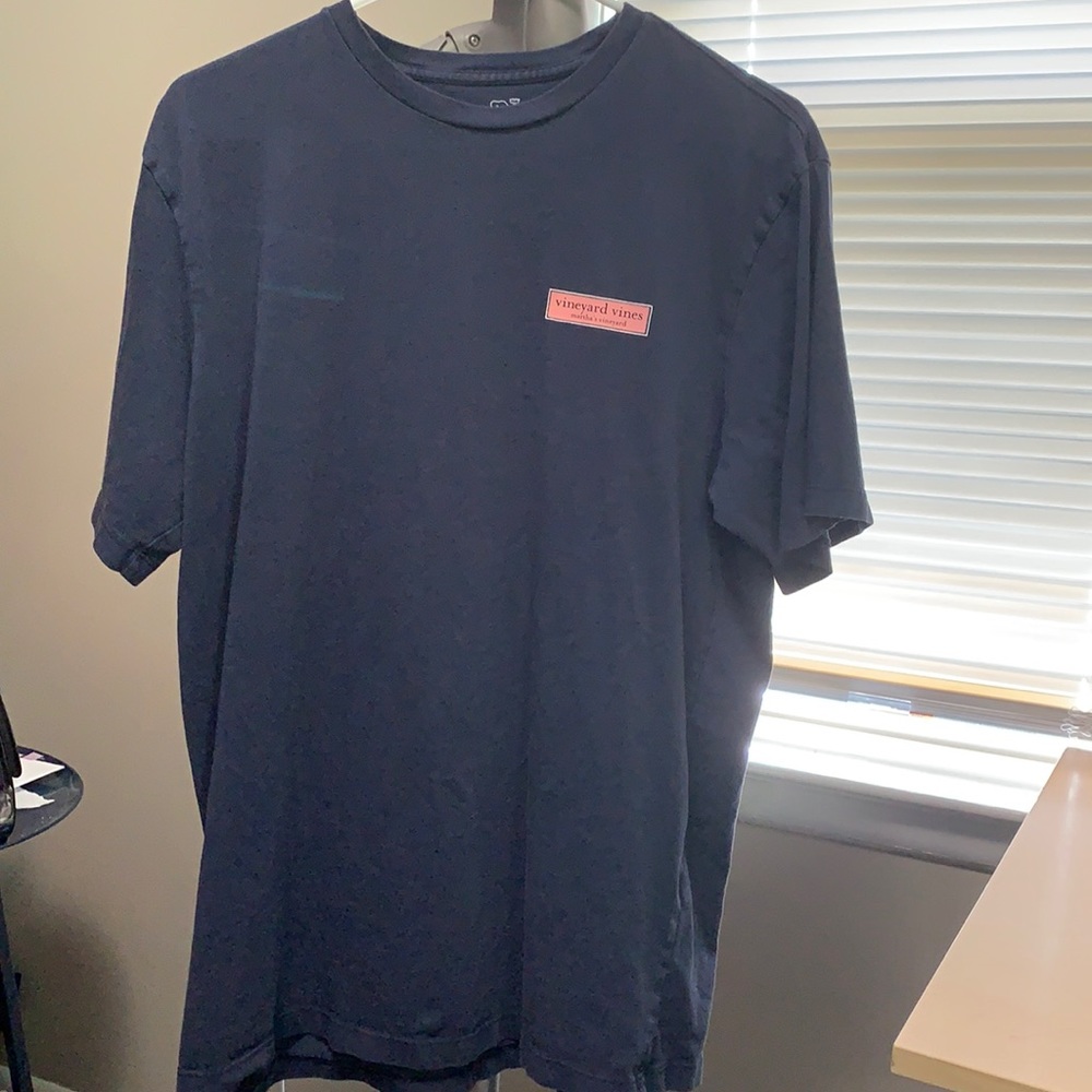 Vineyard Vines dark blue men’s M tshirt